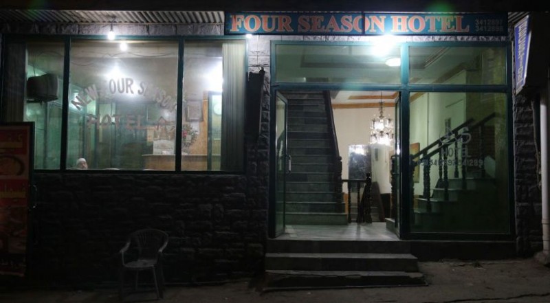 4 Season Hotel